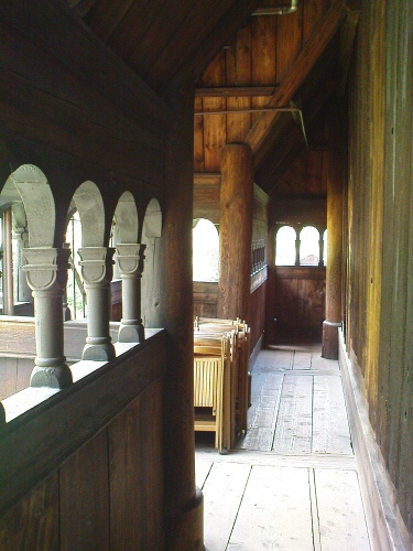 Stavkirke zevnit
