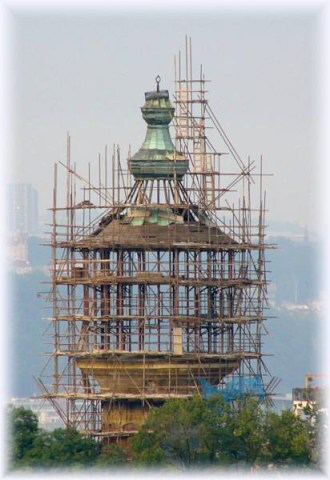 Oprava věže - rozebraná špice