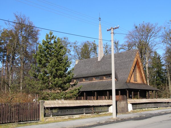 Devn kostelk